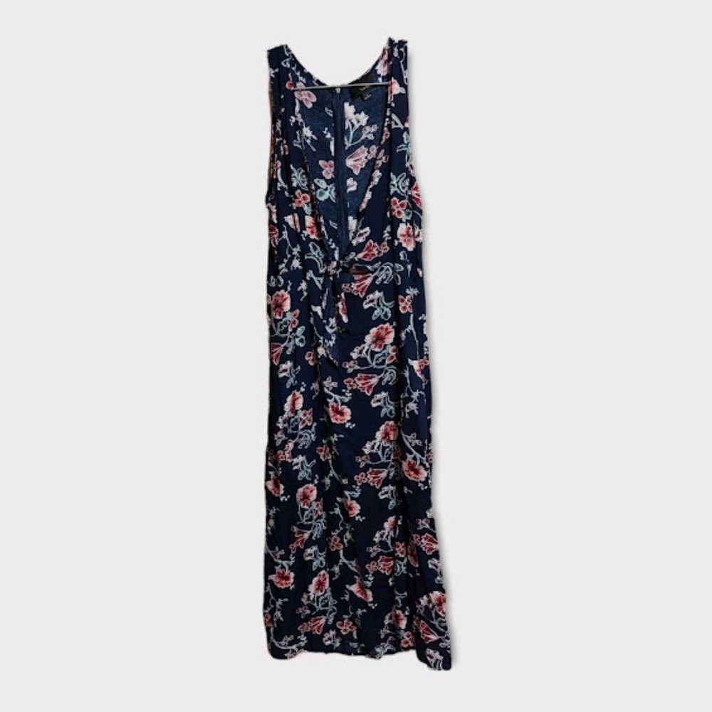 Lumiere Navy Blue Floral keyhole/cutout maxi dress NWT